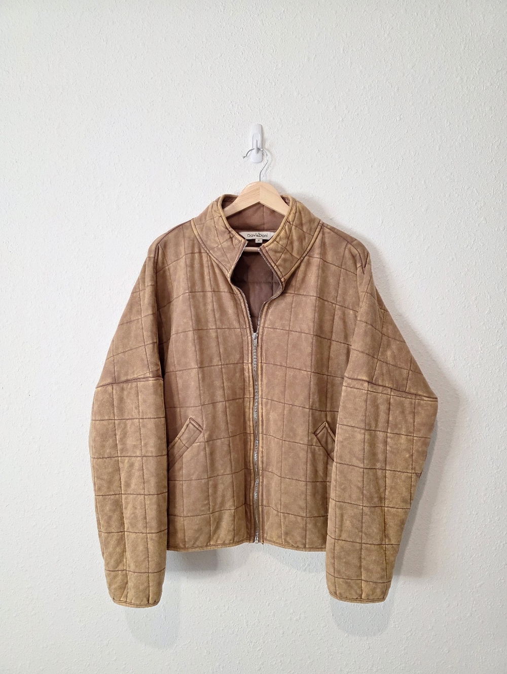 Davi & Dani Neutral Oversized Quilted Jacket M